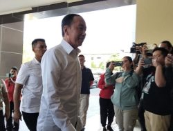 Ijazah Jokowi Diperiksa, Polisi Sita Dokumen Asli!