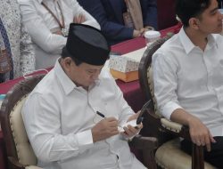 Prabowo Kumpulkan Menteri, Bahas Cuaca dan Sekolah Rakyat