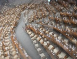 DPR Awasi Penulisan Sejarah, Jaga dari Intervensi!