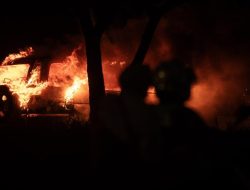 Massa Geruduk Mako Brimob Kwitang, Ada Apa?