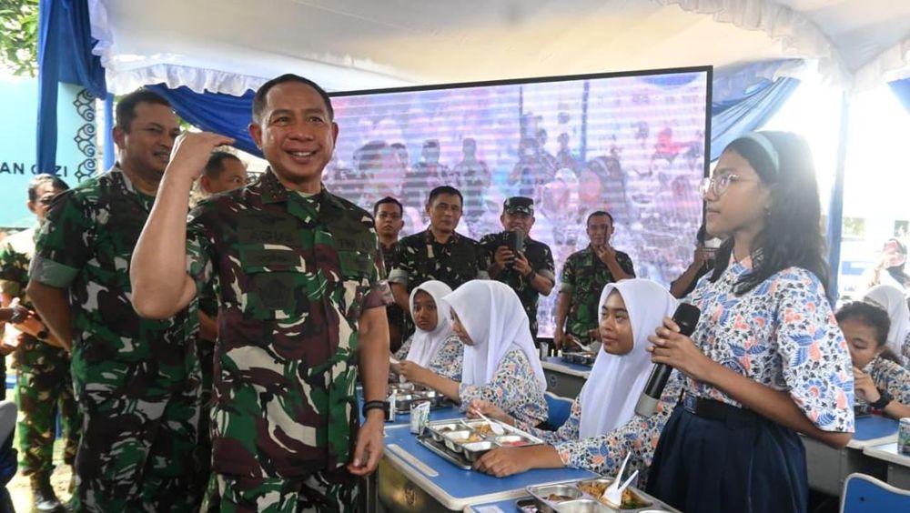 TNI Gencarkan Gizi Gratis, 339 Dapur Umum Resmi Dibuka!
