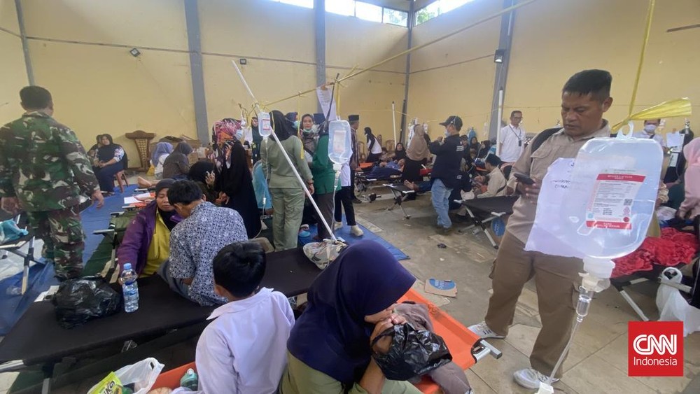 Ratusan Warga Cipongkor Keracunan Massal Usai Santap MBG