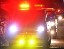 Ambulans Terhambat Innova di Jakbar, Polisi Buru Pengemudi