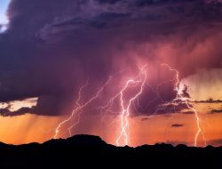 Petani Banten Tewas Tersambar Petir Saat Berteduh