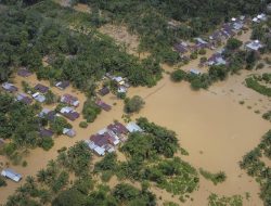 Bupati Aceh Selatan Umrah Saat Banjir, Tuai Kecaman!