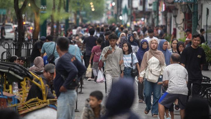 Yogya Berpesta! Kirab HUT Sultan HB X Tutup Malioboro, KAI Ingatkan Penumpang