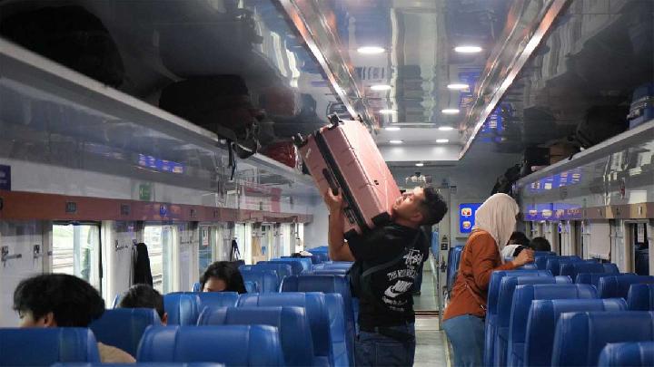 Yogyakarta Padat Penumpang Kereta: Lonjakan 45% Saat Libur