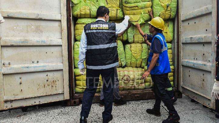 Geger Penyelundupan Pakaian Bekas Terbesar Terkuak