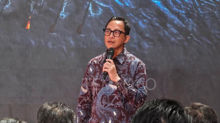INA Pilih Jalur Beda Dana Investasi