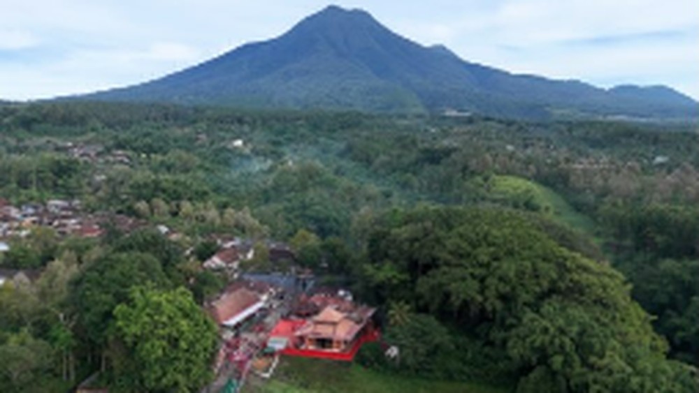 Gunung Kawi Saksi Bisu Harta Melimpah Pengusaha