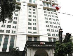 Aturan Baru OJK Guncang Pasar Modal Berlaku Oktober