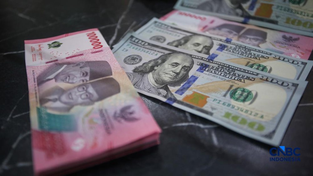 Waspada Rupiah Bisa Tembus Rp18200 Per Dolar