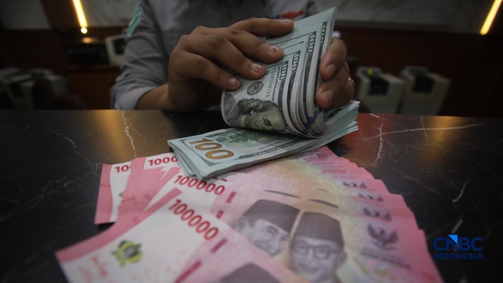 Rupiah Keok Dolar AS Mengganas Ini Biang Keroknya