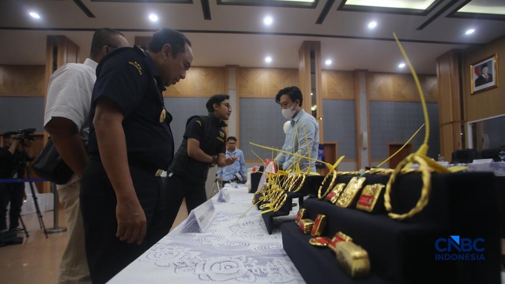 Lima Bandara RI Jadi Jalur Emas Ilegal