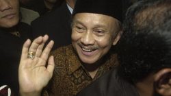Rahasia Dolar Rp6550 Era Habibie
