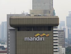 Kado Manis HUT ke-28 Bank Mandiri ke Pemegang Saham