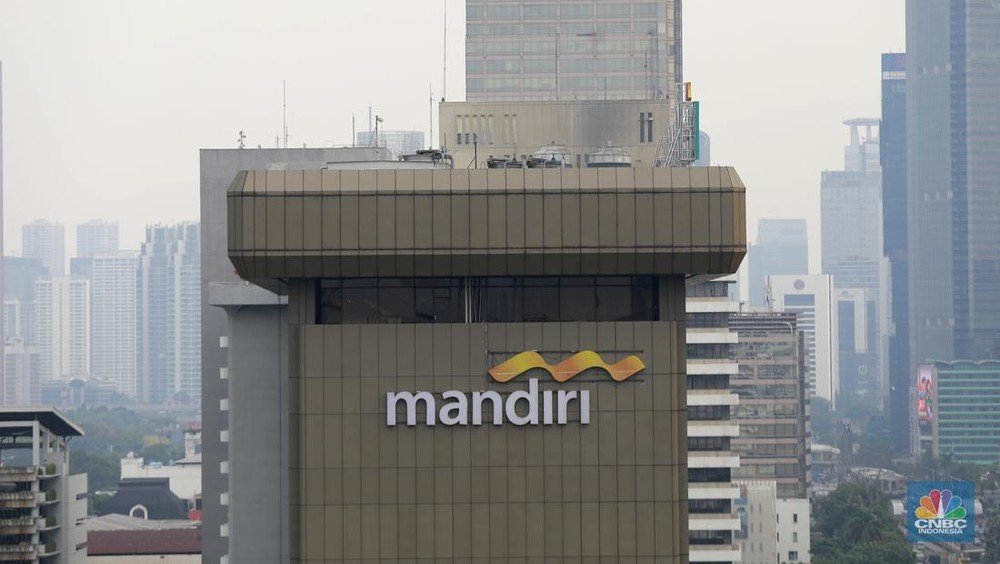 Kado Manis HUT ke-28 Bank Mandiri ke Pemegang Saham