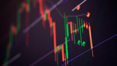 IHSG Terperosok Tajam Simak Saham Pilihan